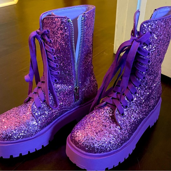 Rave/EDM sparkley purple butterfly boots 🥾 - Picture 2 of 4